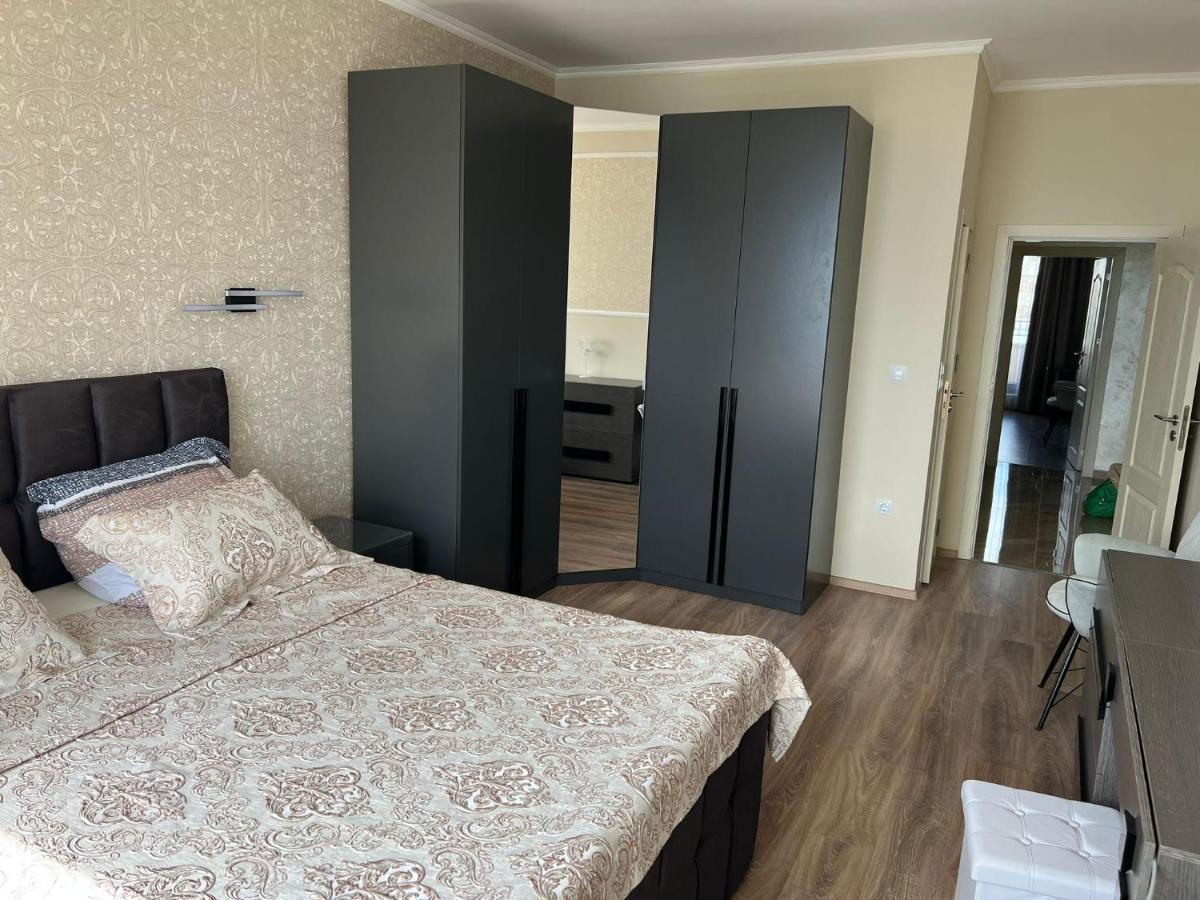 Luxury Penthouse Apartments At Valencia Gardens 布尔加斯 外观 照片